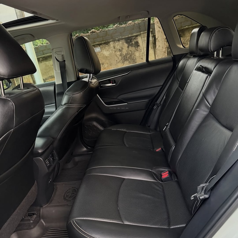 FOREIGN USED 2024 TOYOTA RAV4 FOR SALE image
