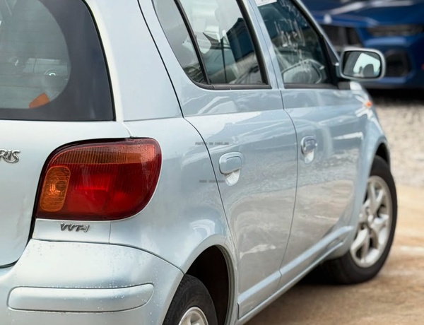 TOYOTA YARIS 2004 FOR SALE 