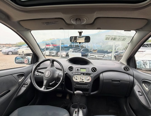 TOYOTA YARIS 2004 FOR SALE 