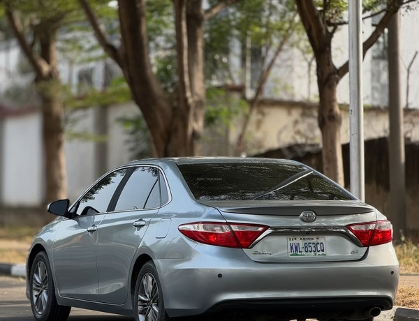 Extremely Super Clean Toyota Camry SE 2016 for Sale In Abuja