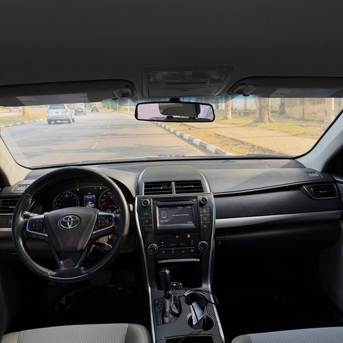 Extremely Super Clean Toyota Camry SE 2016 for Sale In Abuja