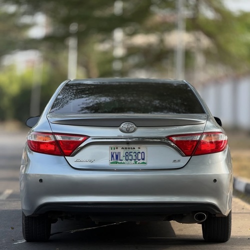 Extremely Super Clean Toyota Camry SE 2016 for Sale In Abuja