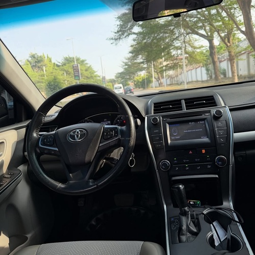 Extremely Super Clean Toyota Camry SE 2016 for Sale In Abuja