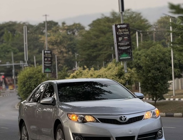 Foreign used Toyota Camry SE 2012 model for Sale In Abuja
