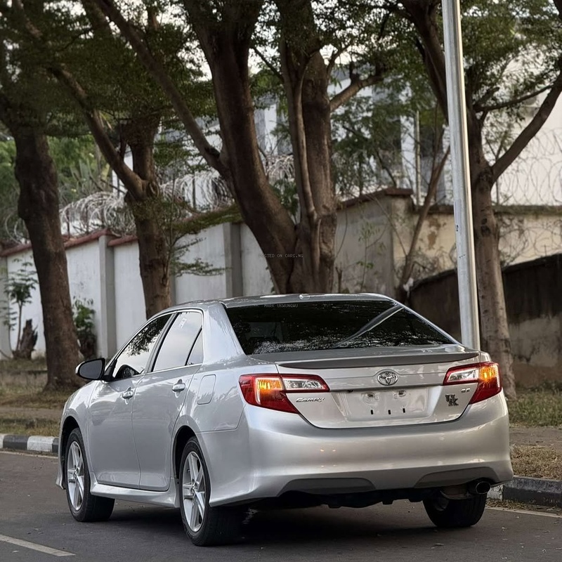 Foreign used Toyota Camry SE 2012 model for Sale In Abuja image