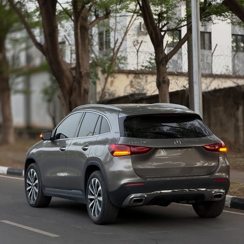 MERCEDES-BENZ GLA250 2021 FOREIGN USED – LUXURY SUV, VERY CLEAN & RELIABLE