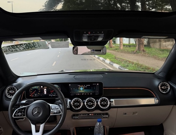 Mercedes-Benz GLB250 (2021) – Foreign Used In Abuja