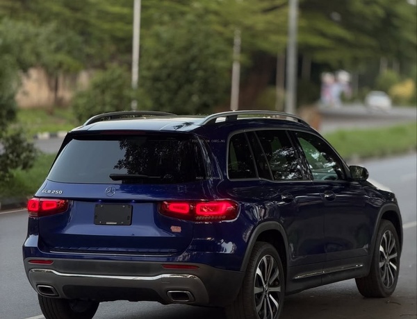 Mercedes-Benz GLB250 (2021) – Foreign Used In Abuja