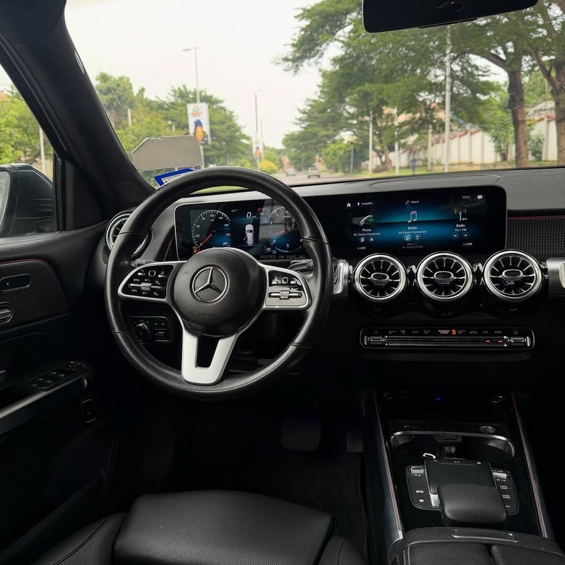 2022 MERCEDES-BENZ GLB250 – FOREIGN USED | LUXURY COMPACT SUV  image