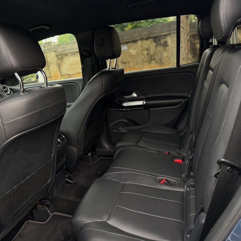 2022 MERCEDES-BENZ GLB250 – FOREIGN USED | LUXURY COMPACT SUV  image