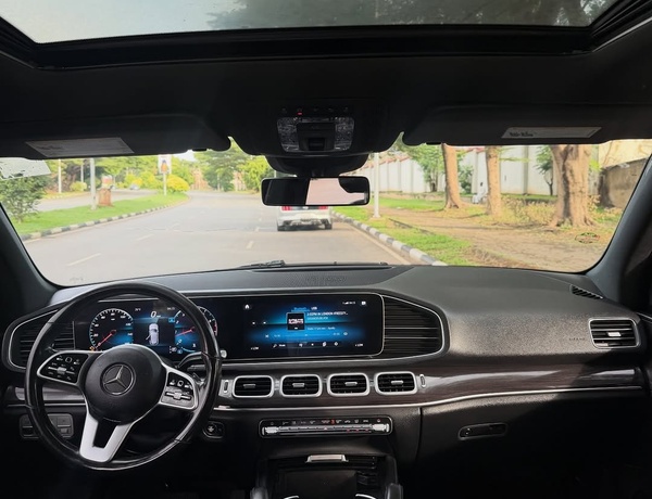 2019 MERCEDES-BENZ GLB350 – FOREIGN USED | LOW MILEAGE LUXURY SUV 