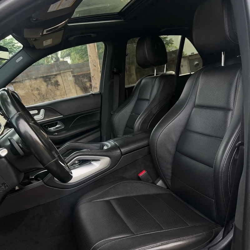 2019 MERCEDES-BENZ GLB350 – FOREIGN USED | LOW MILEAGE LUXURY SUV  image