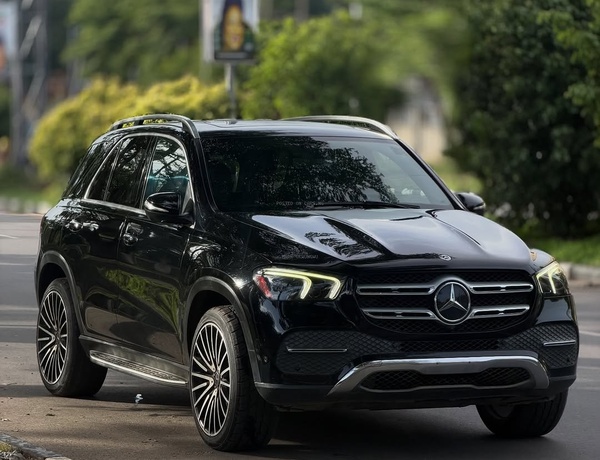 2019 MERCEDES-BENZ GLB350 – FOREIGN USED | LOW MILEAGE LUXURY SUV 