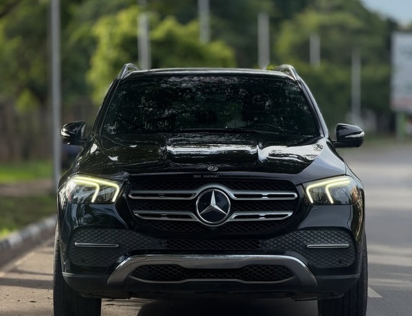 2019 MERCEDES-BENZ GLB350 – FOREIGN USED | LOW MILEAGE LUXURY SUV 