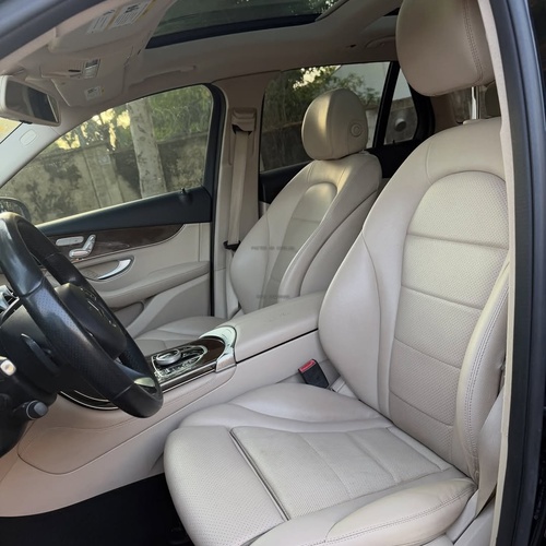 Foreign Used Mercedes Benz GLC300 2017  for Sale Abuja
