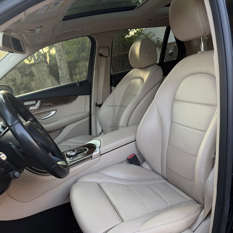 Foreign Used Mercedes Benz GLC300 2017  for Sale Abuja image