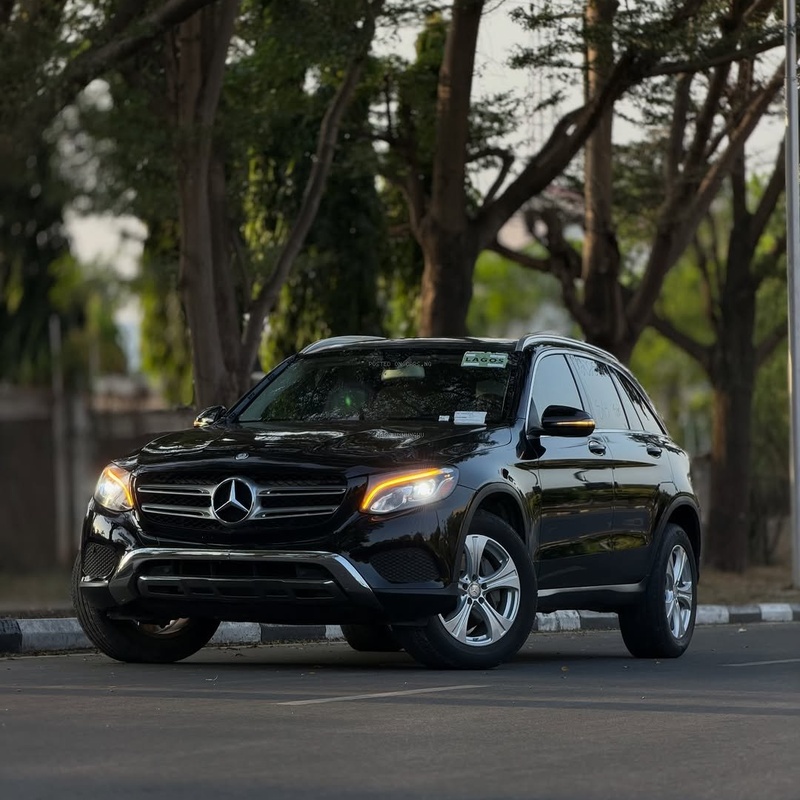 Foreign Used Mercedes Benz GLC300 2017  for Sale Abuja image