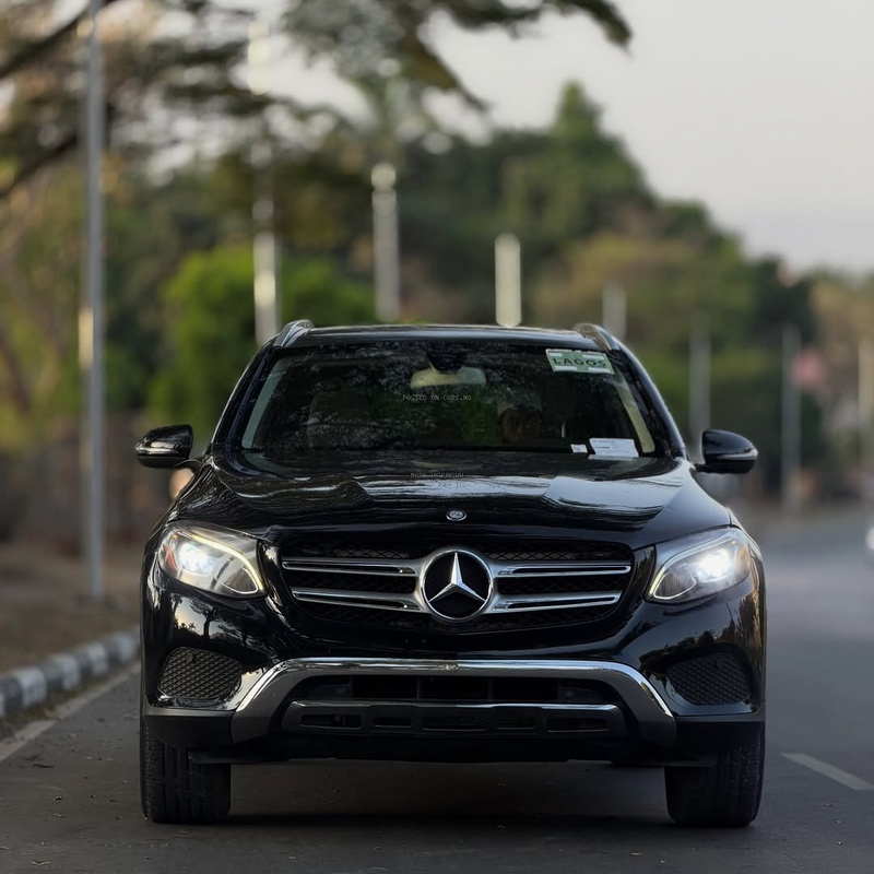 Foreign Used Mercedes Benz GLC300 2017  for Sale Abuja image