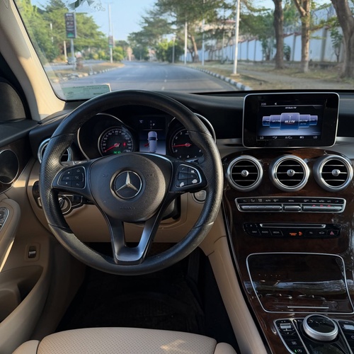Foreign Used Mercedes Benz GLC300 2017 for Sale In Abuja