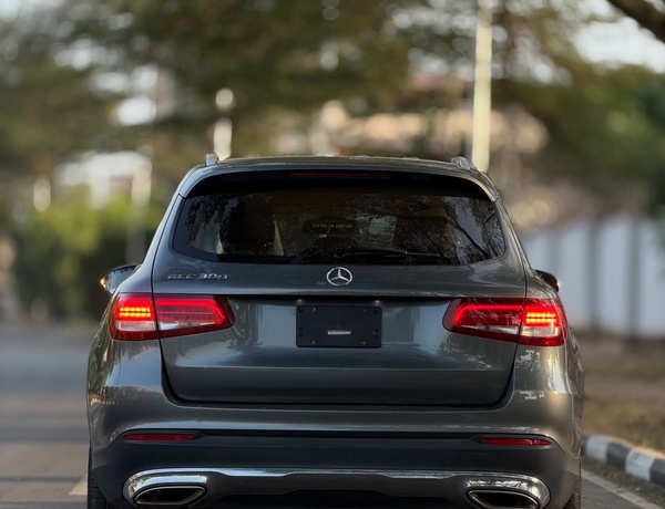 Foreign Used Mercedes Benz GLC300 2017 for Sale In Abuja