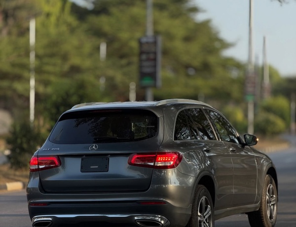 Foreign Used Mercedes Benz GLC300 2017 for Sale In Abuja