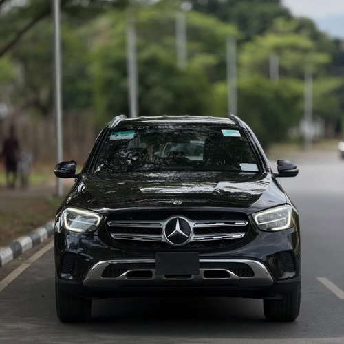 GLC300 Foreign Used  Sharp Body, Smooth Engine, For Sale in Abuja