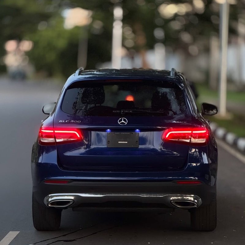 2019 MERCEDES-BENZ GLC300 – FOREIGN USED | EXECUTIVE LUXURY SUV image