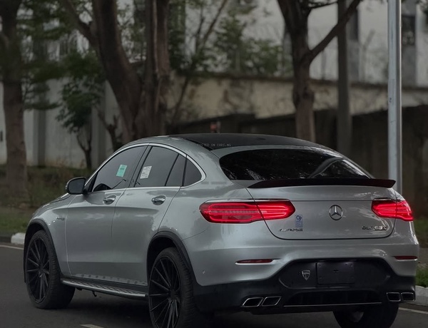 2018 MERCEDES-BENZ GLC63S COUPE – FOREIGN USED | AMG PERFORMANCE SUV