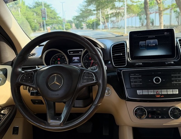 Extremely Super Clean Mercedes Benz GLE350 2016 for Sale In Abuja