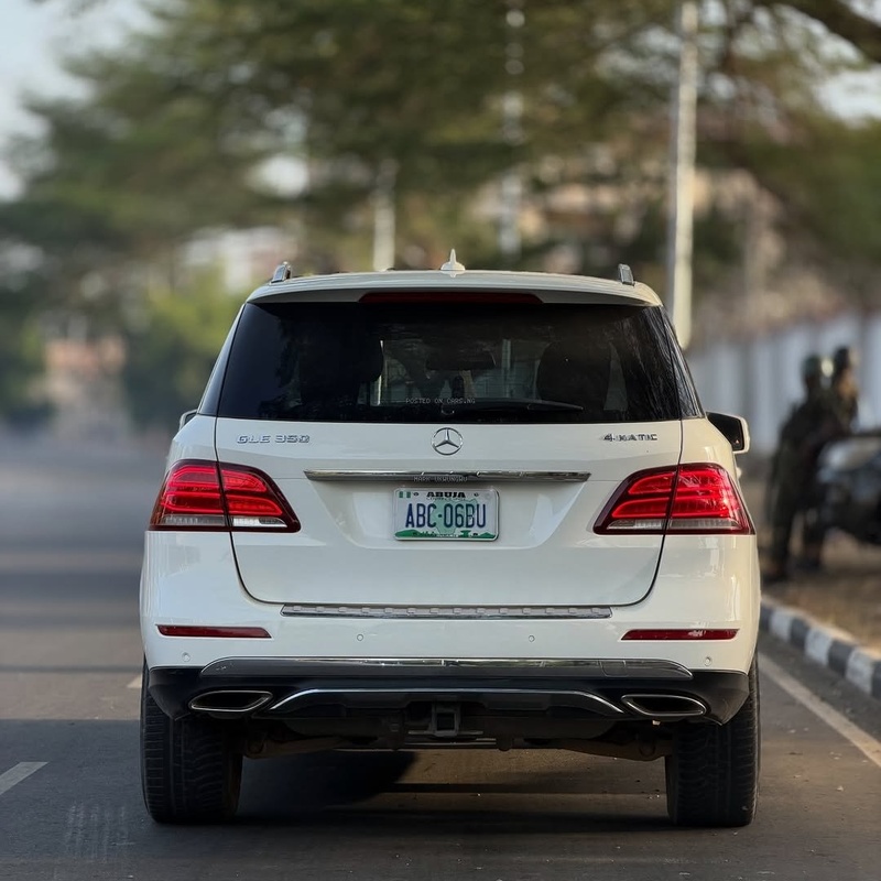 Extremely Super Clean Mercedes Benz GLE350 2017 for Sale In Lagos image