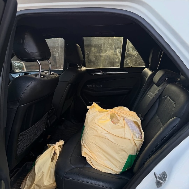 Extremely Super Clean Mercedes Benz GLE350 2017 for Sale In Lagos image