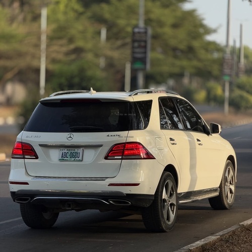 Extremely Super Clean Mercedes Benz GLE350 2017 for Sale In Lagos