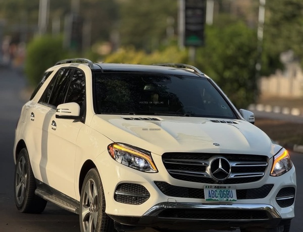 Extremely Super Clean Mercedes Benz GLE350 2017 for Sale In Lagos