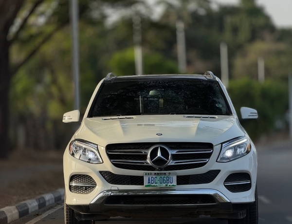 Extremely Super Clean Mercedes Benz GLE350 2017 for Sale In Lagos