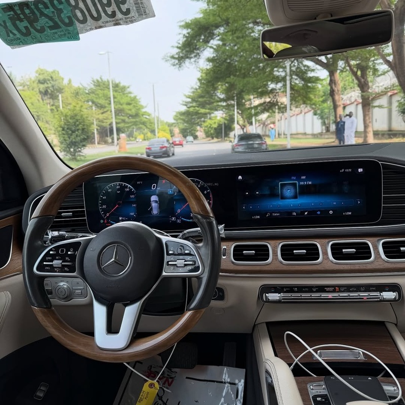 2020 MERCEDES-BENZ GLE350 – FOREIGN USED | LUXURY EXECUTIVE SUV image