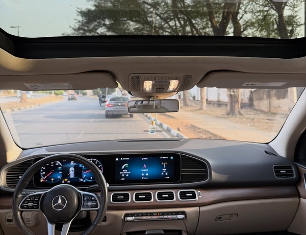 Foreign Used 2019 Mercedes Benz GLE350 for Sale In Abuja