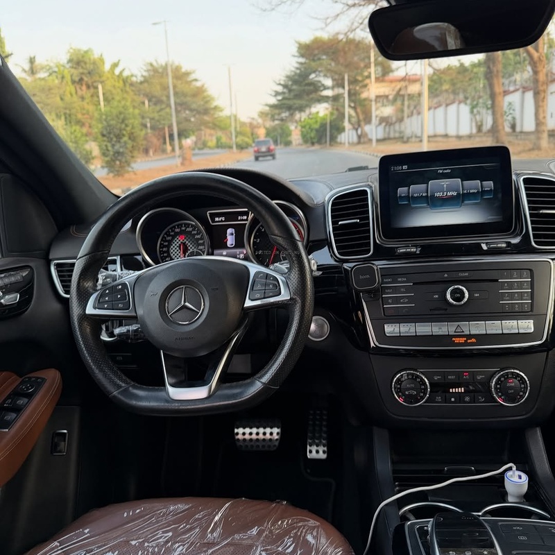 Mercedes-Benz GLE43 2018 Foreign Used 🔥 Powerful Engine, Sharp SUV image