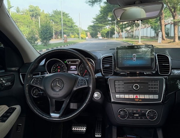 Mercedes Benz GLE450 Coupe 2016– Sporty, Stylish & Powerful