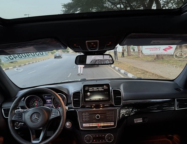 Foreign Used Mercedes Benz GLE350 2016 model for Abuja