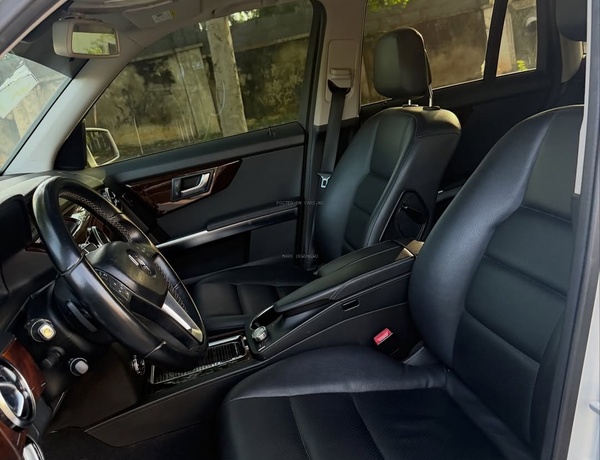 2013 MERCEDES-BENZ GLK350 – FOREIGN USED | LUXURY COMPACT SUV