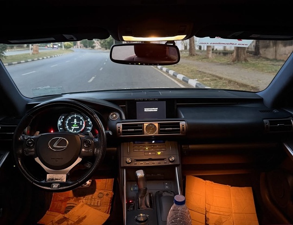 Foreign Used Lexus IS250 Fsport 2016 for Sale In Abuja