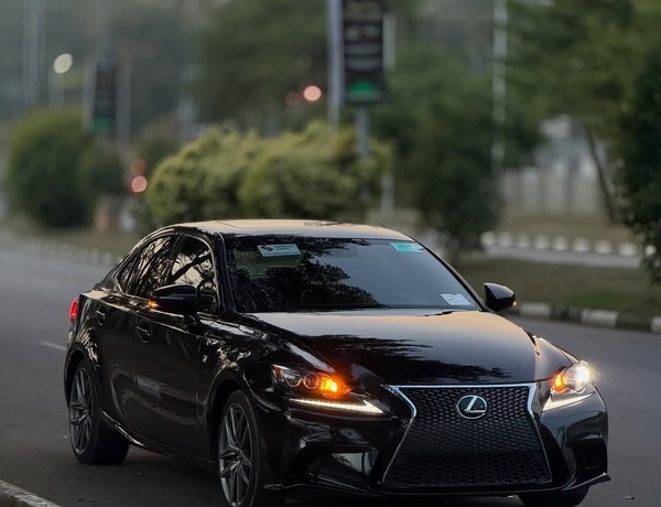 Foreign Used Lexus IS250 Fsport 2016 for Sale In Abuja