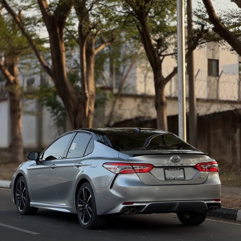 Foreign Used Toyota Camry SE 2018 for Sale In Abuja image