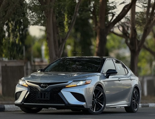 Foreign Used Toyota Camry SE 2018 for Sale In Abuja