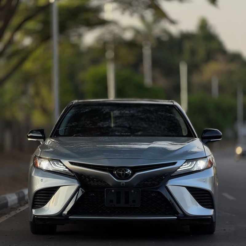 Foreign Used Toyota Camry SE 2018 for Sale In Abuja image