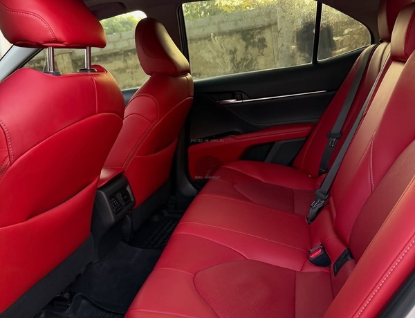 Foreign Used Toyota Camry SE 2018 for Sale In Abuja