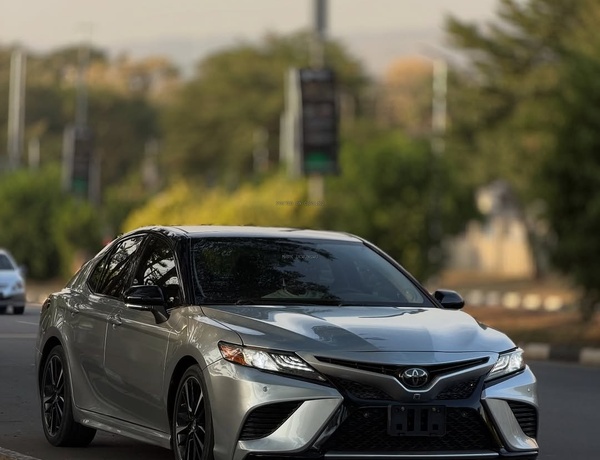 Foreign Used Toyota Camry SE 2018 for Sale In Abuja