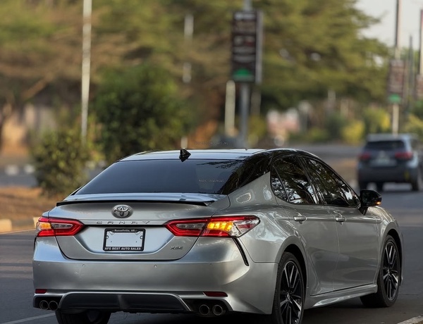 Foreign Used Toyota Camry SE 2018 for Sale In Abuja