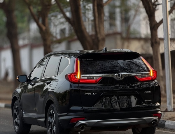  Foreign Used 2017 Honda CR-V  for Sale In Abuja