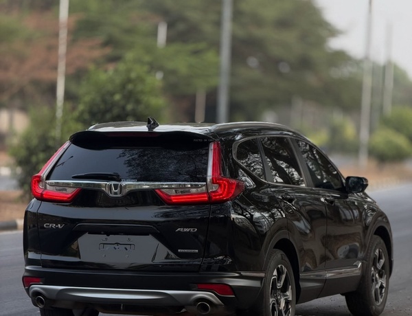  Foreign Used 2017 Honda CR-V  for Sale In Abuja